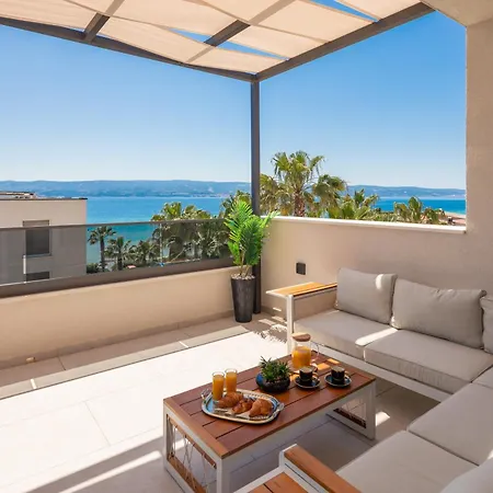 Supreme Penthouse *